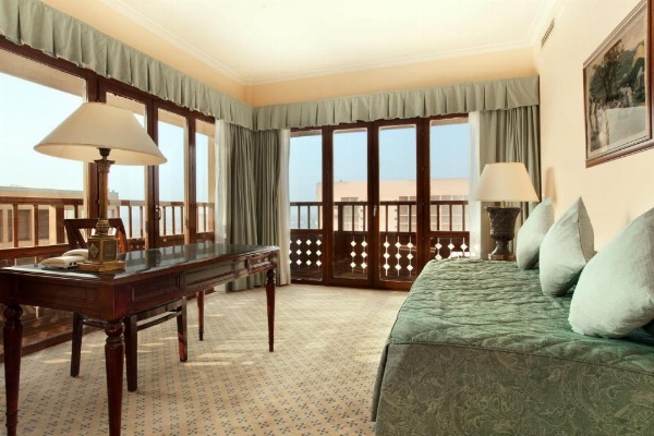 Cairo World Trade Center Hotel & Residences image 11